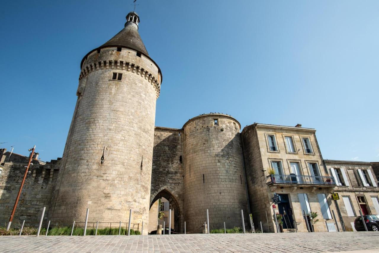 Logis Hotel De La Tour Libourne Exterior foto